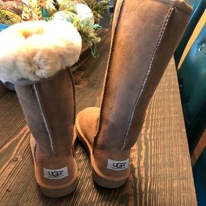 Brand new kids uggs